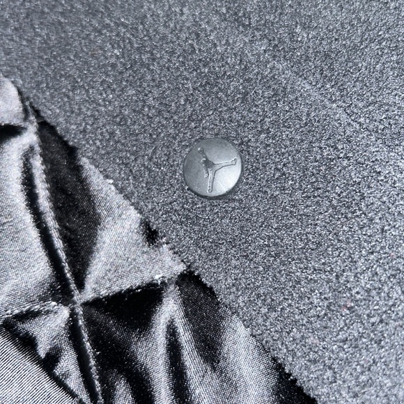 Used Air Jordan jacket - Picture 9 of 9